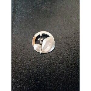 Vintage Signed Emmons Floral Flower Circle Brooch Silver Tone